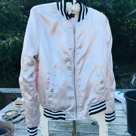 New Look Satin Look Varsity Bomber Light Pink Jacket Size Medium - Picture 5 of 6